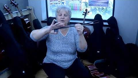 Holding the Cello Bow | Beginner Suzuki Cello Lessons Part 3