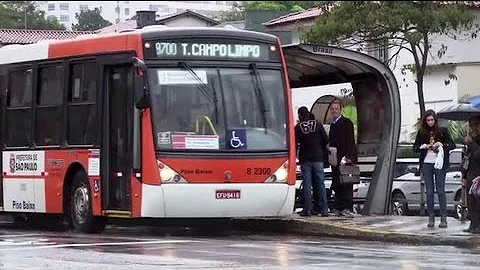 O que deve ser feito para melhorar as condições do transporte público?