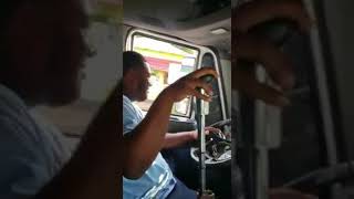 Jamaican truckers/  Jason Wong  shifting style 😎😎♨️