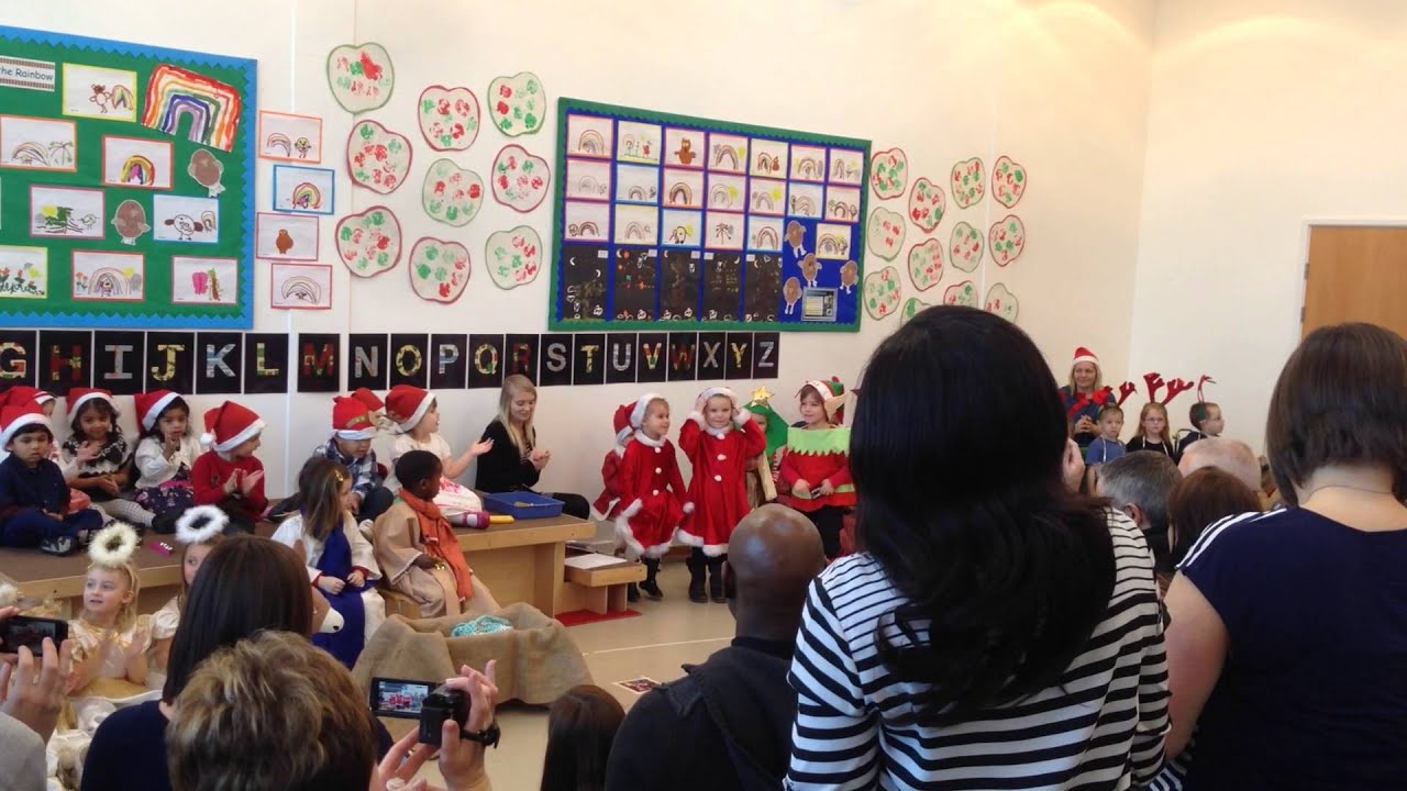 Maisie's 1st Christmas play at Tudor Court Primary School part 1