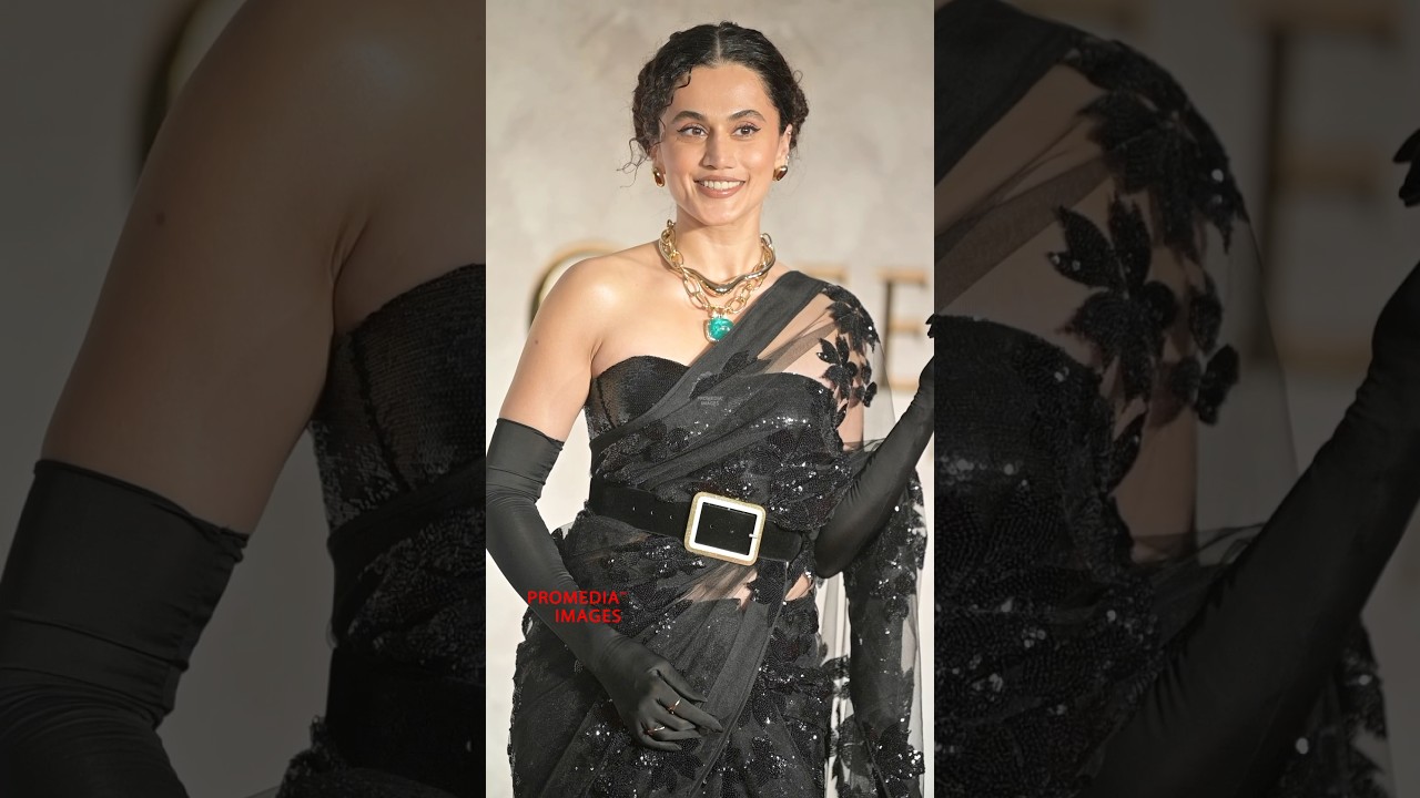 Tapsee Pannu grabbing eyeballs in saree look at Vikram Phadnis celebrations 35 Years | ProMedia