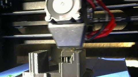 Monoprice Select Mini V2 Time-lapse Part 2