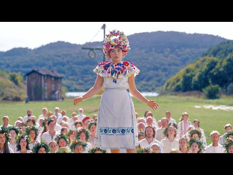 این دختر اومده بود از این دهکده دیدن کنه اما تبدیل به ملکه شون میشه و دستور مرگ عشقشو میده