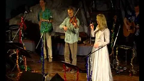 Maddy Prior and The Carnival Band - Ding Dong Merr...