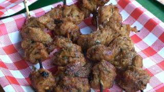 We serve up some cajun alligator kabobs, low and slow turkey breast, a
mudbug boil, louisiana shrimp on stick, bourbon slab bacon, drunken
clams a...