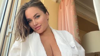 Plus Size & Curvy Model Olyria Roy | Curvy Outfits | Latest Clothing Look | Bio | Wiki | Career