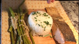 اطيب طبق سمك السلمون مع الرز المسلوق .salmon with steamed rice ? (Subscribe ?)