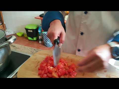 Video: Cómo Hacer Ensalada De Atún Con Salsa De Tomate