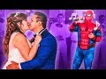 SPIDER-MAN LE CANTA A MI MAMÁ EN SU BODA