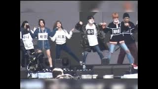 BTS , Twice and Gfriend dancing together on stage  (Sorry Sorry) 💜
