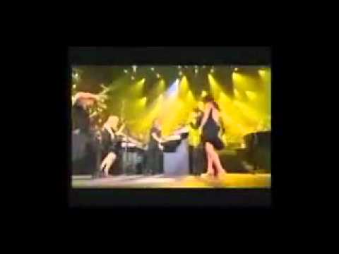 Yanni Live In Syria 2011‏  YANNI VOICES Niki NaNA by YANNI Tunisia‏