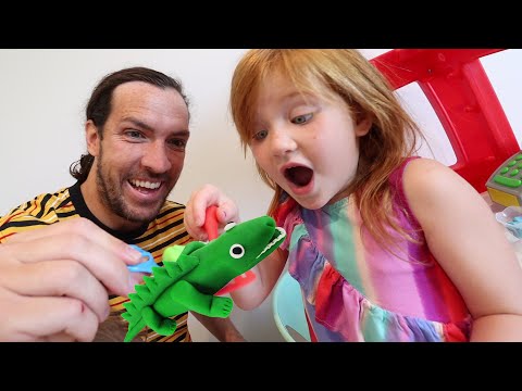 ANiMAL FOOD TRUCK!!  Adley’s New Store pretend play cooking for neighbor Mom, Niko, and more babies