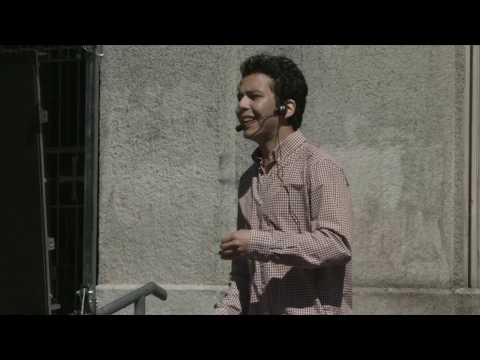 "Empoderemos a los jóvenes desde la ciencia" | Elias Godoy | TEDxYouth@LagunaTresPascualas