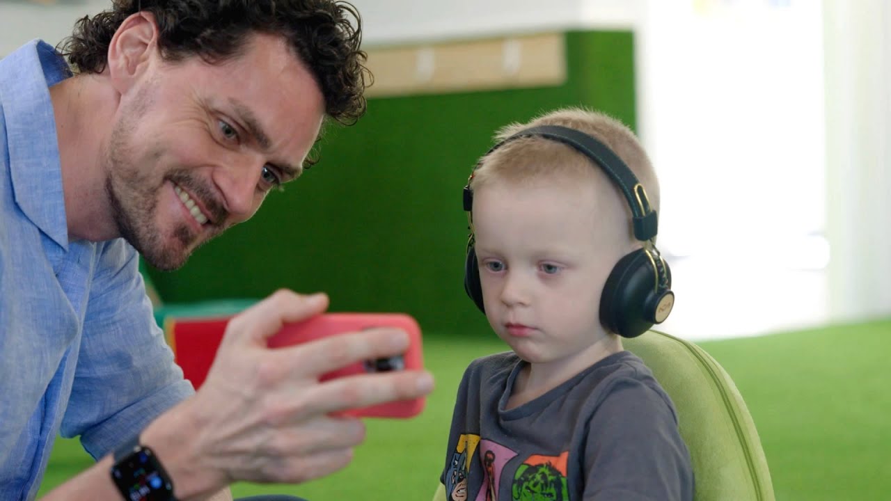 Innovation Nation -1 BlinkLab - YouTube