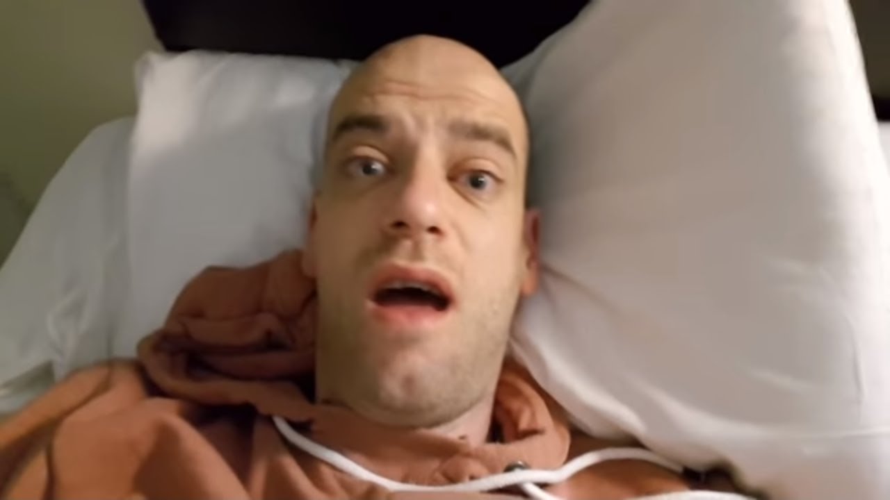 I Slept in a £7 Hotel Room & This Is What Happened...