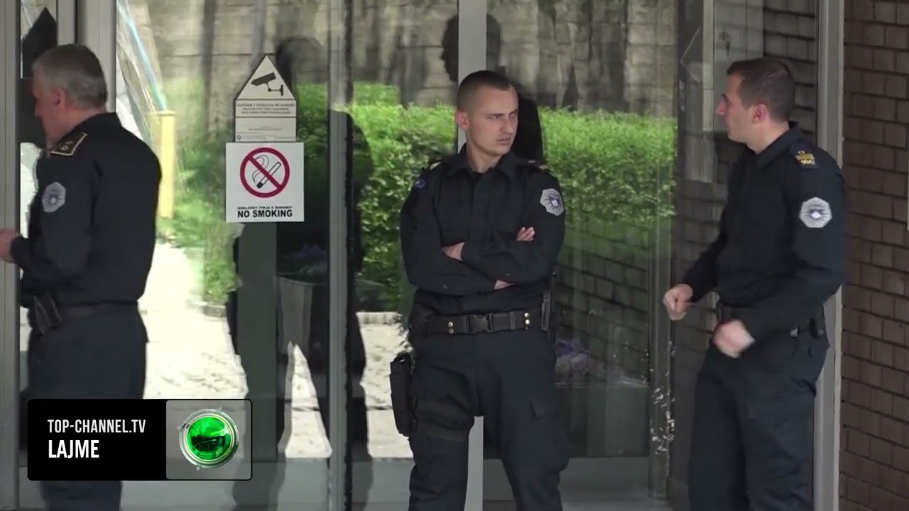 Top Channel/ Polici me 1 mln euro të padeklaruara nga Serbia, u arrestua në Kosovë me dy persona