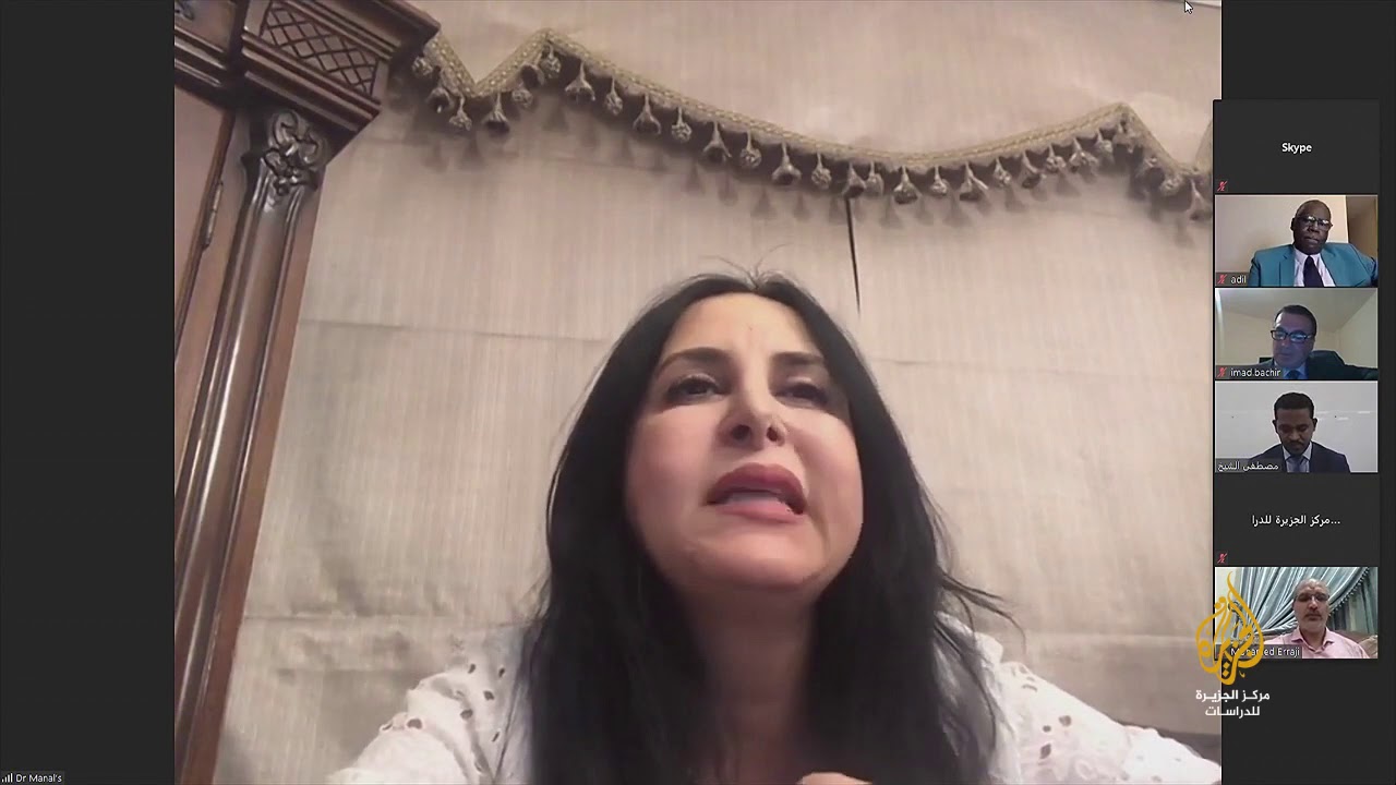 د.منال المزاهرة، رئيس قسم الصحافة، كلية الإعلام بجامعة البتراء، مؤتمرتحديات الصحافة الورقية والرقمية