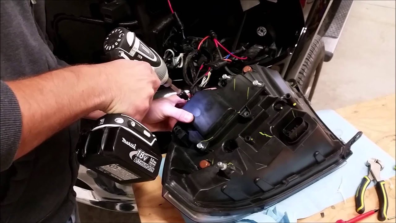2014 Ram 1500 HID Issue - YouTube dodge ram hid headlights wiring diagram 