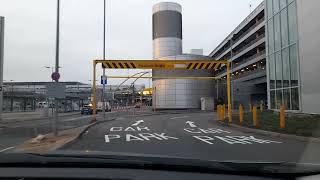 Heathrow  Airport  T-3  pickup  point  .car park level -3