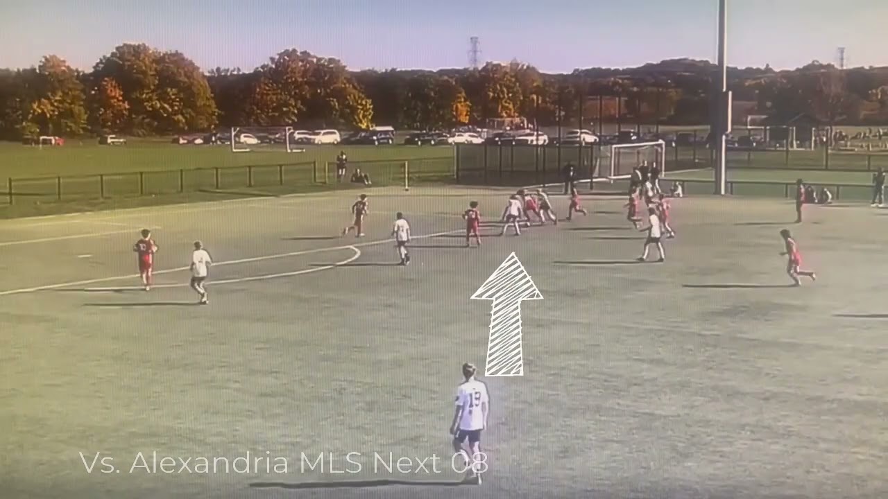 Finn Commins - 2026 - PAC MLS Next 08 - Left footed Center Back, Forward, Mid - #24