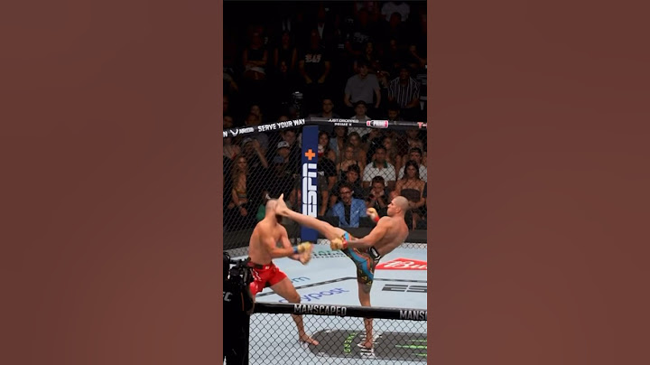 Alex Pereira demolishes Jiri Prochazka with brutal head kick knockout! #trending #ufc #pereira