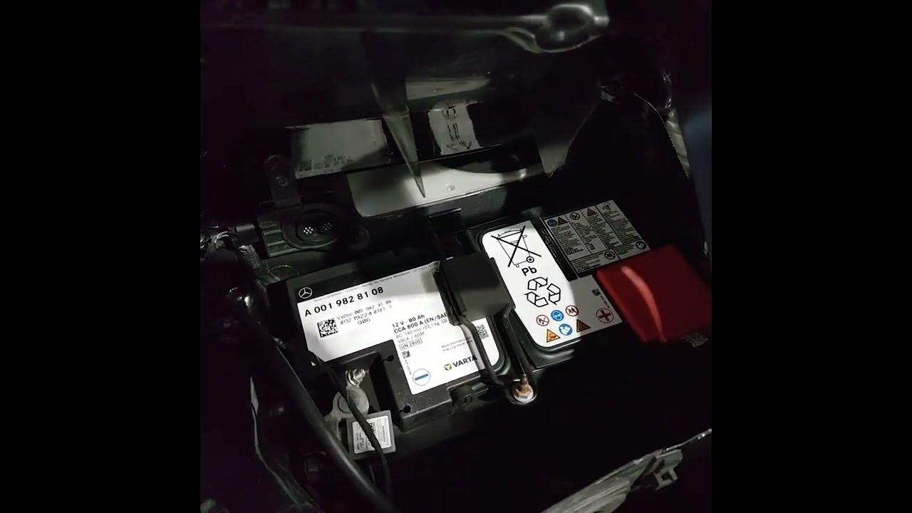 Mercedes Benz SLK Battery location. Locatia bateriei SLK YouTube