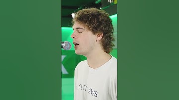 Thumbnail of Royel Otis performing Moody