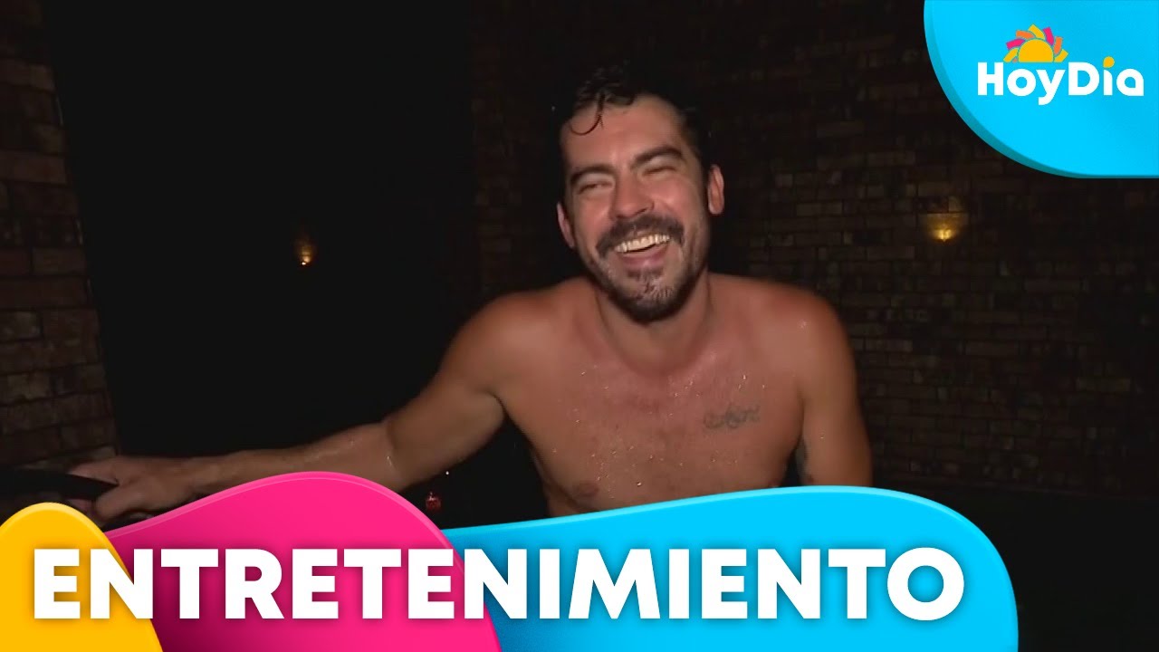 Iván Arana reveló sus tatuajes más secretos mientras se relajó en un spa | Hoy Día | Telemundo