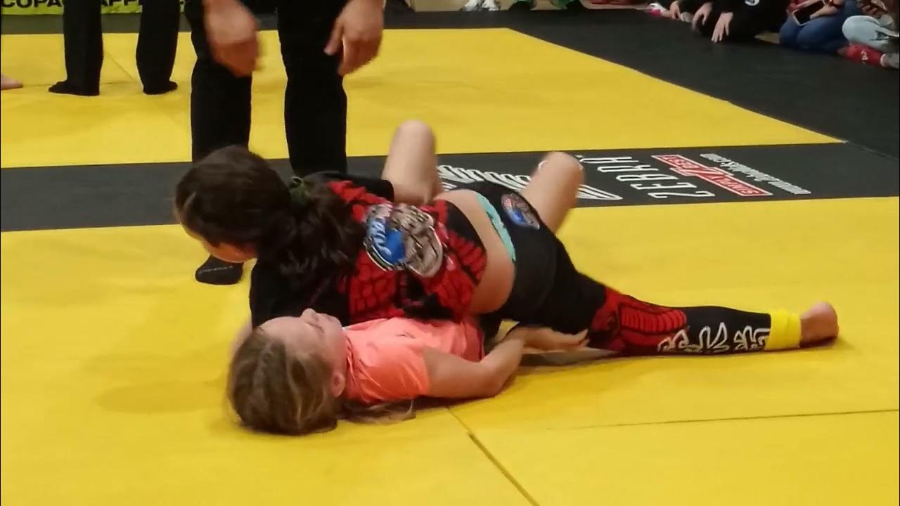 Girls Grappling YouTube