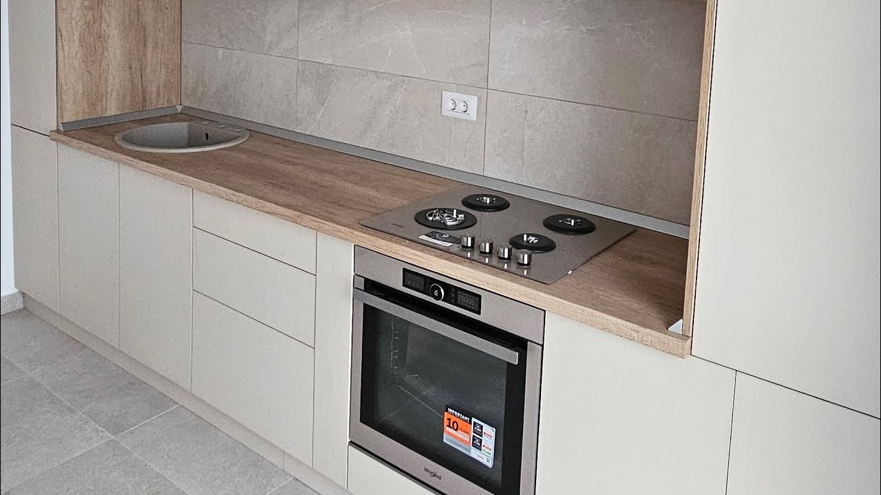 Mobila de bucătărie Rasnov Romania. 