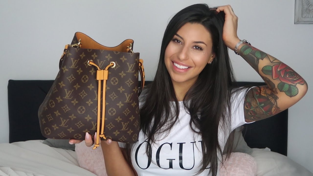 What&#39;s in my bag (LV neo noe) - Be Tara - YouTube