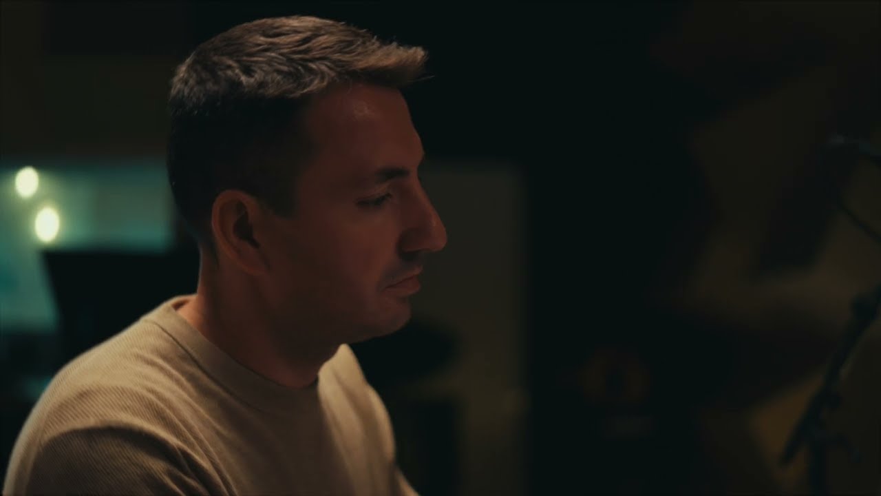 Javier Escudero recording a live session at Moon Music Studios