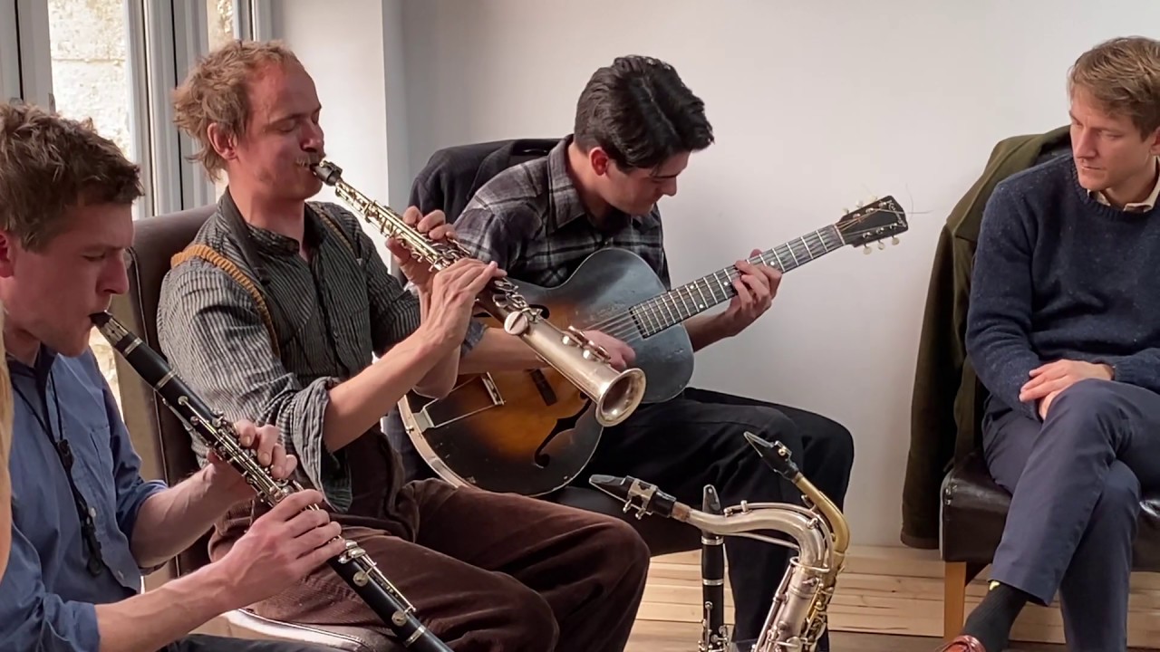 Frog & Henry play "Si Tu Vois Ma Mère" at Norman Gibson's home