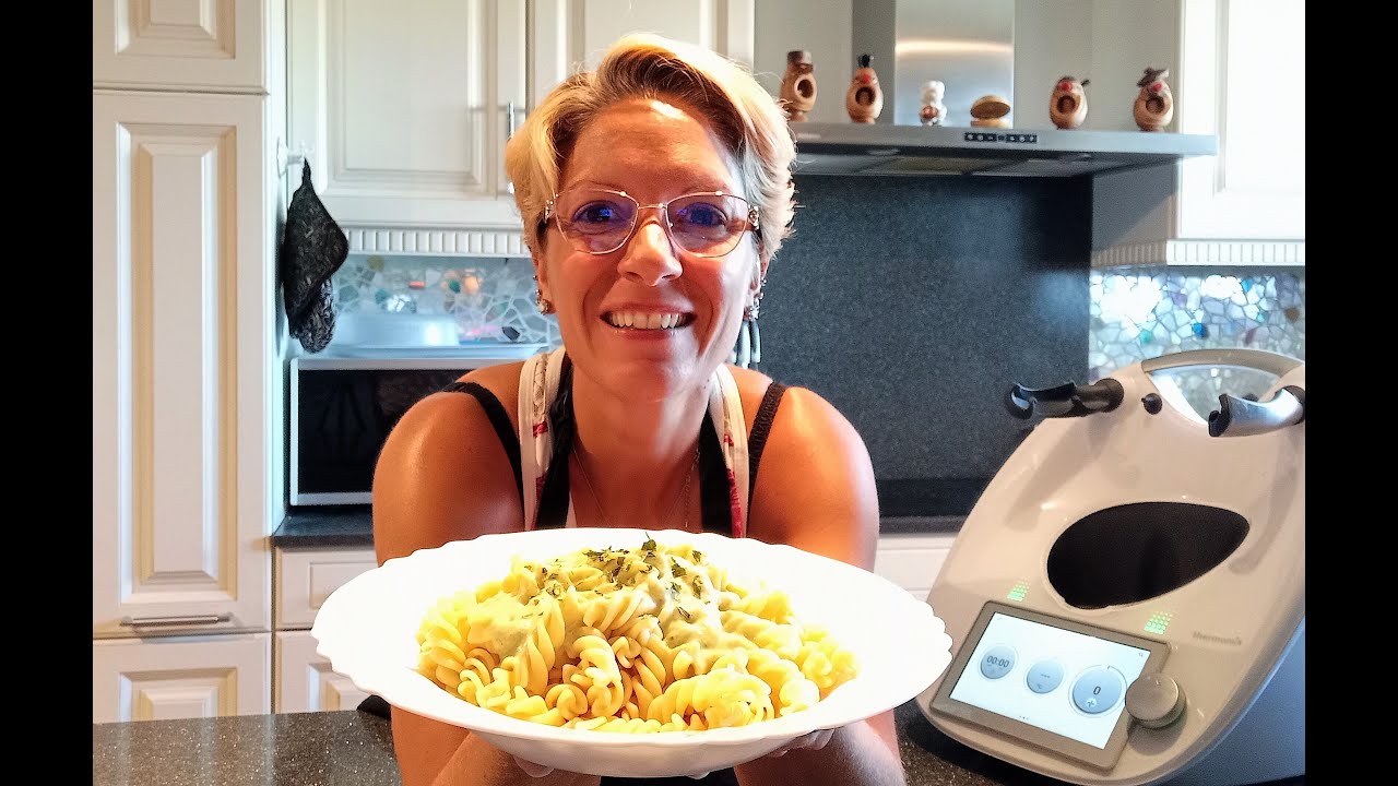 Pâtes à la crème de courgettes facile, rapide et légère au Thermomix