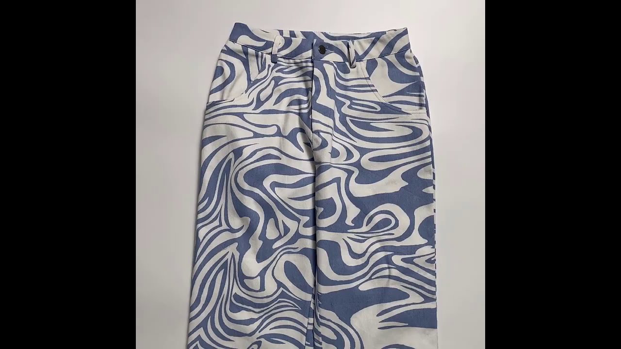 Straight Pants Capris Zebra Colour Jeans.