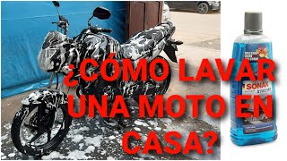 ¿COMO LAVAR UNA MOTO EN CASA?-CON POCA AGUA (VIDEO PARA MISIOS XD)