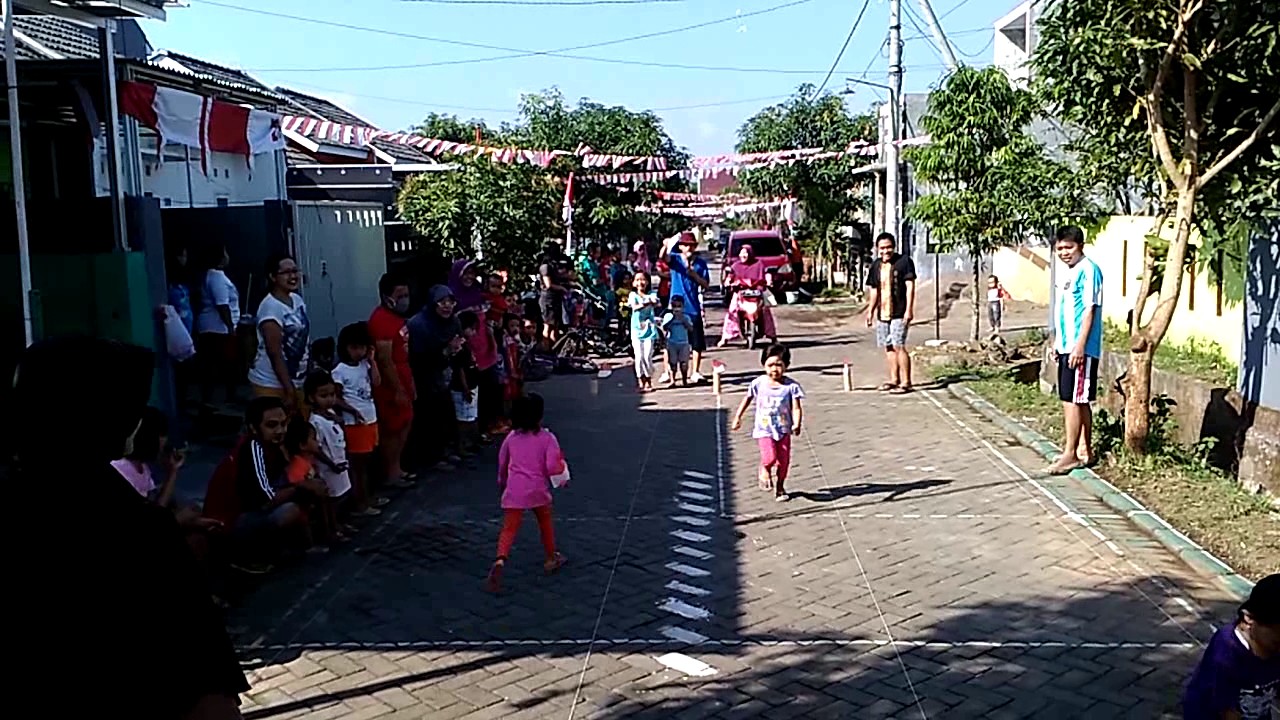 Lomba Unik Agustusan 2017 Heboh Dan Lucu Lari Bendera 02 YouTube Lomba Unik Agustusan 2017 Heboh Dan Lucu Lari Bendera 02 YouTube