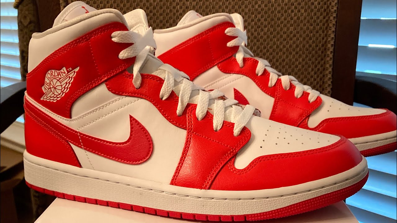 Jordan 1 Mid Syracuse 2021 In-Hand Review - YouTube Jordan 1 Mid Syracuse 2021 In-Hand Review - YouTube