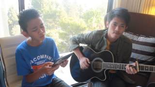 SOMEBODY I USED TO KNOW (GOTYE) cover by Aldrich and James Resimi