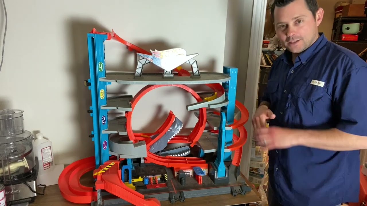 Hot Wheels Ultimate Garage Review!