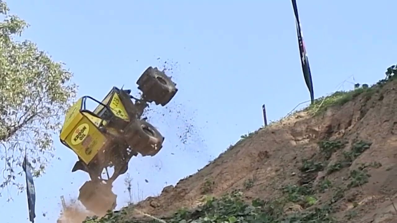 THIS GUY CAN DRIVE, 180 DEGREE TURN ON A HILL CLIMB!