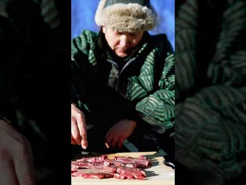 Cutting Beef in the Snow | Preparing Skewers in the Mongolian Forest