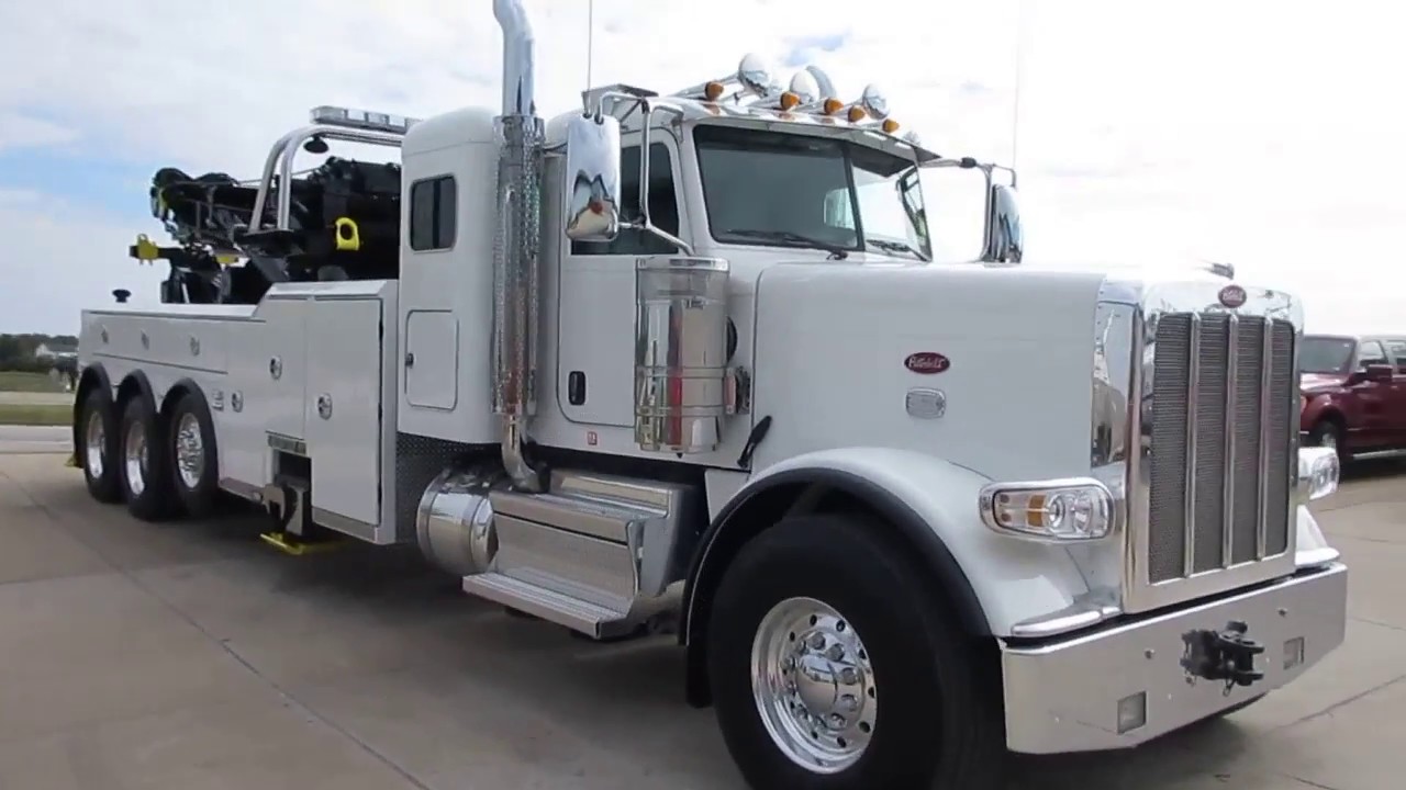 2019 Peterbilt 389 With Century 1150 Rotator With Knee Boom Underlift ...