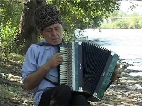 Чеченская старая песня. Чеченские песни старые 90. Старые чеченские песни слушать. Чеченские старые приходи свободным. Чеченские бабки зажигают.
