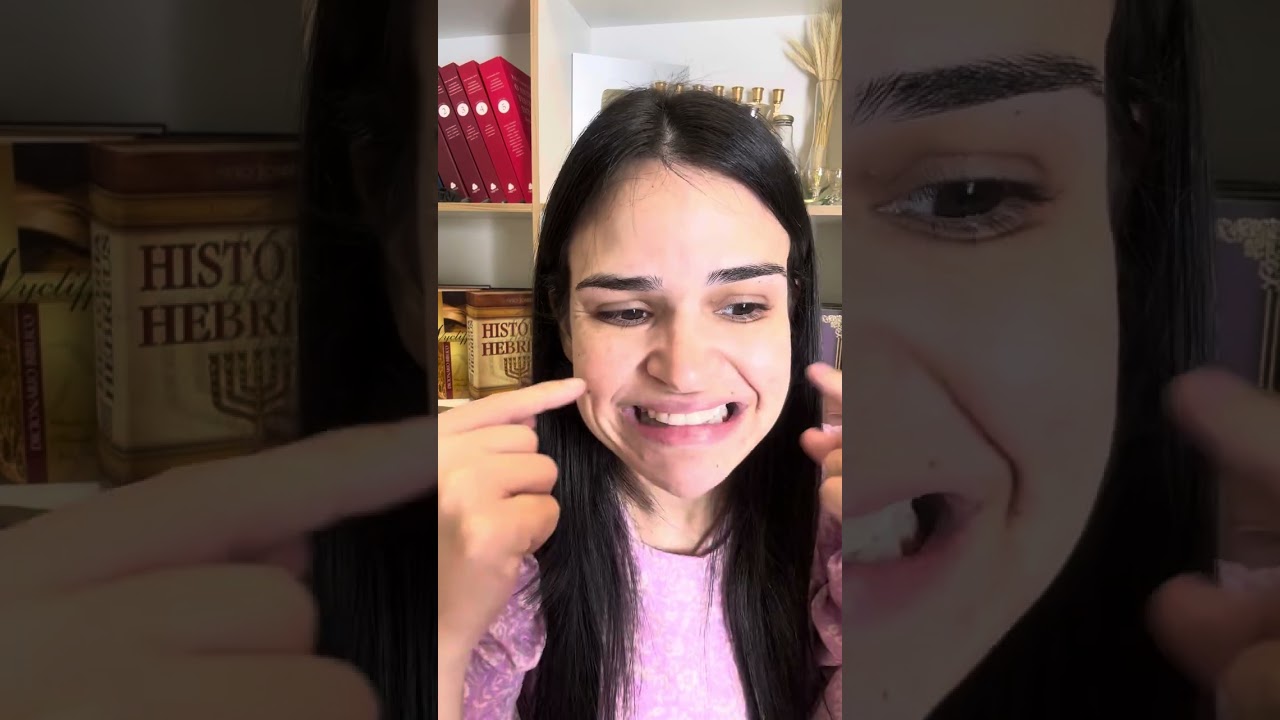 Não temas diante deles, porque eu sou contigo para te livrar, diz o Senhor.