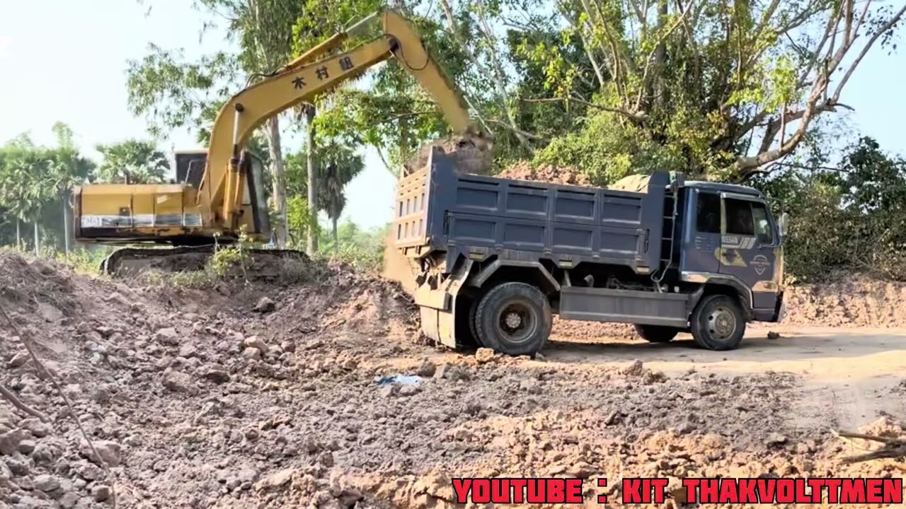 Excavator #Truck#vocalinstrument#automobile#khmerlittlecranes#funny#vocalcontrol #ช่างเอิร์ทไฟวุ่น 