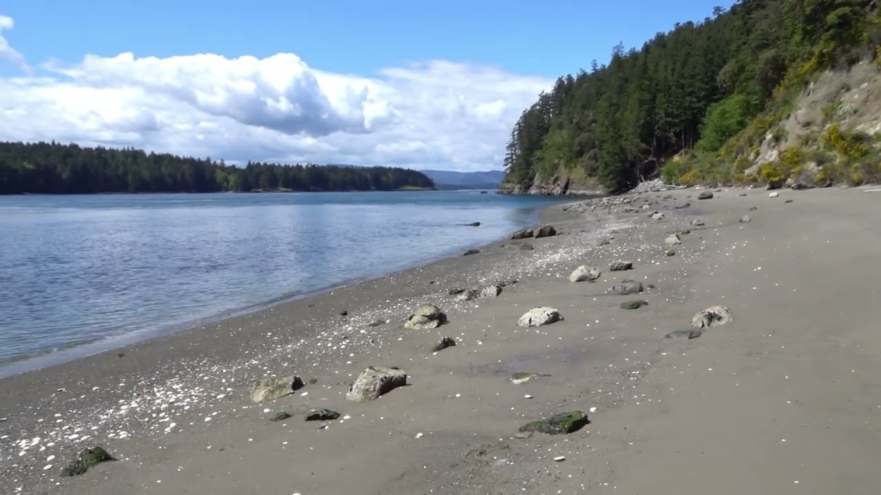 Galiano Island Shore Access Point #15 Views - ihikebc.com
