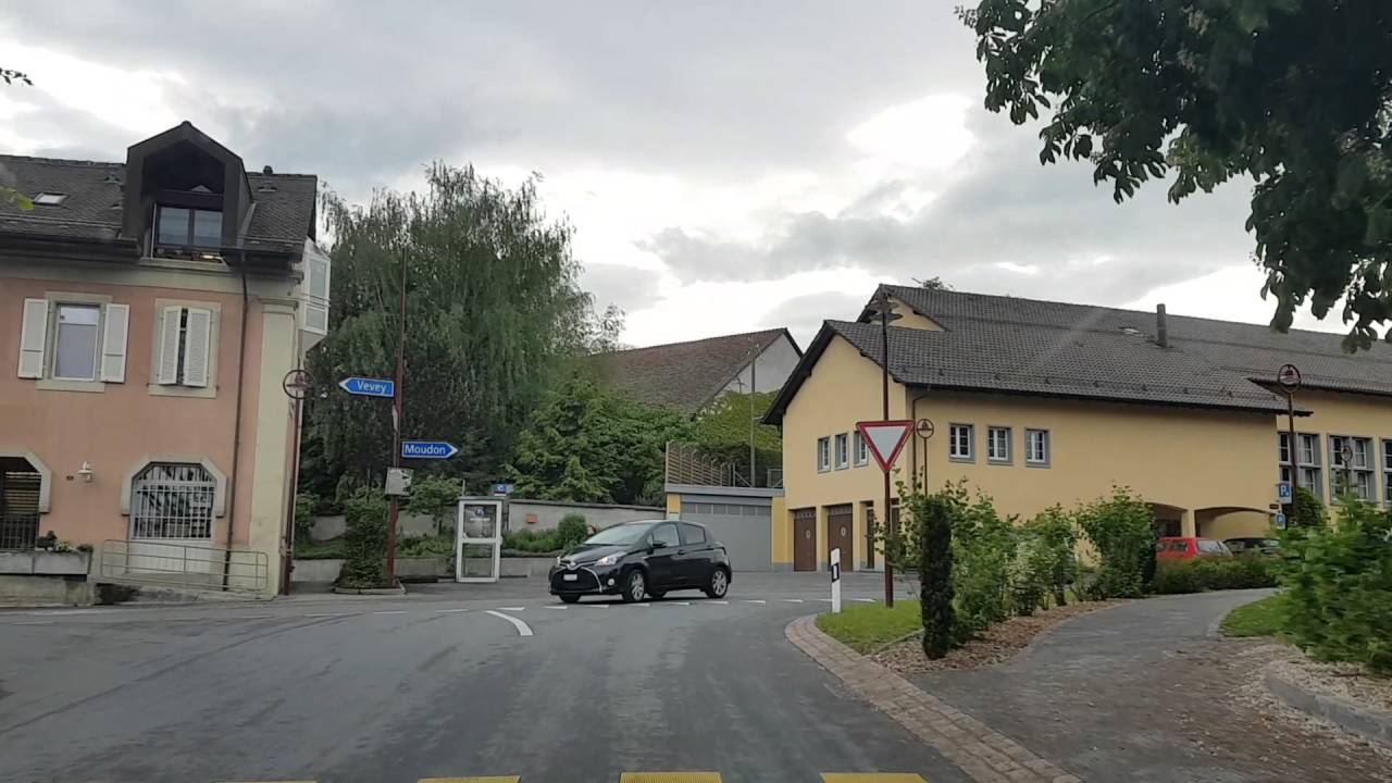Ecublens. Zona rural de Friburgo da Suíça top movies on netflix