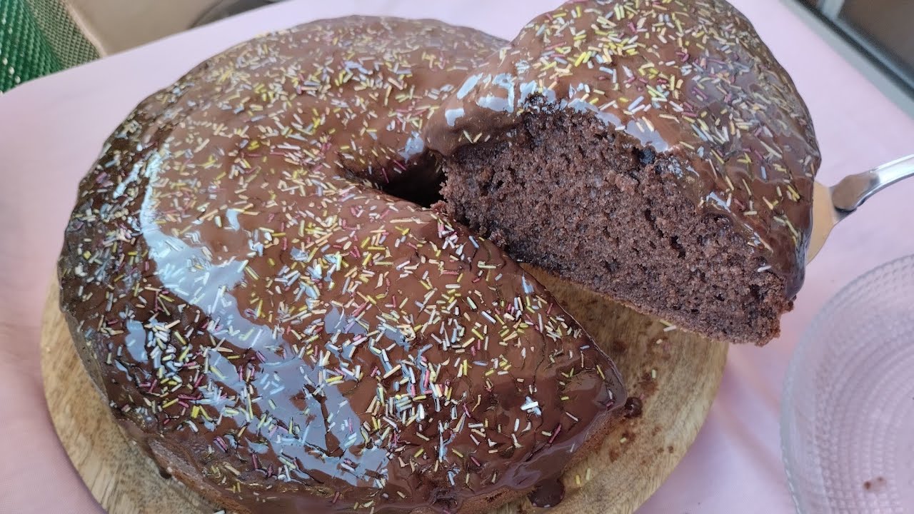كيكة بالشكولاته اسفنجيه و هشة و غير ب 2 بيضات فقط
