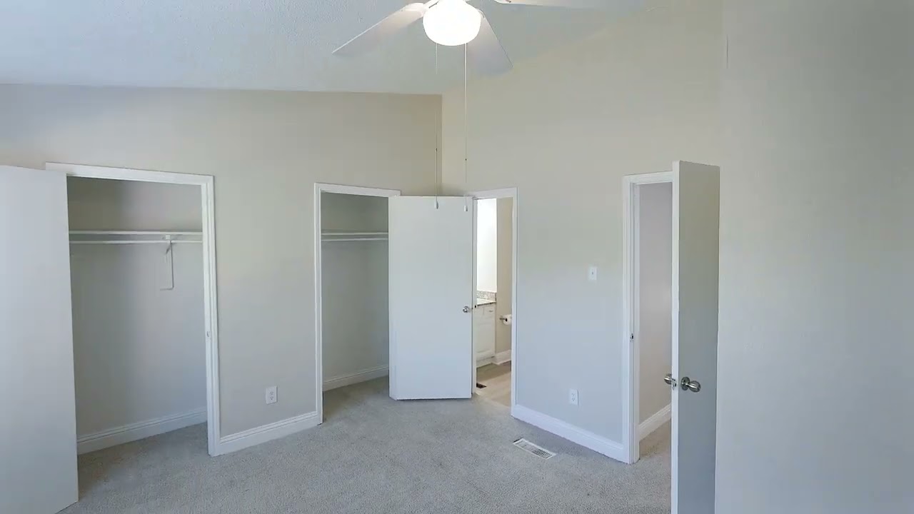 Wray North Dallas Apartments in Dallas Texas - wraynorthdallas.com - 2BD 2.5BA Townhome For Rent